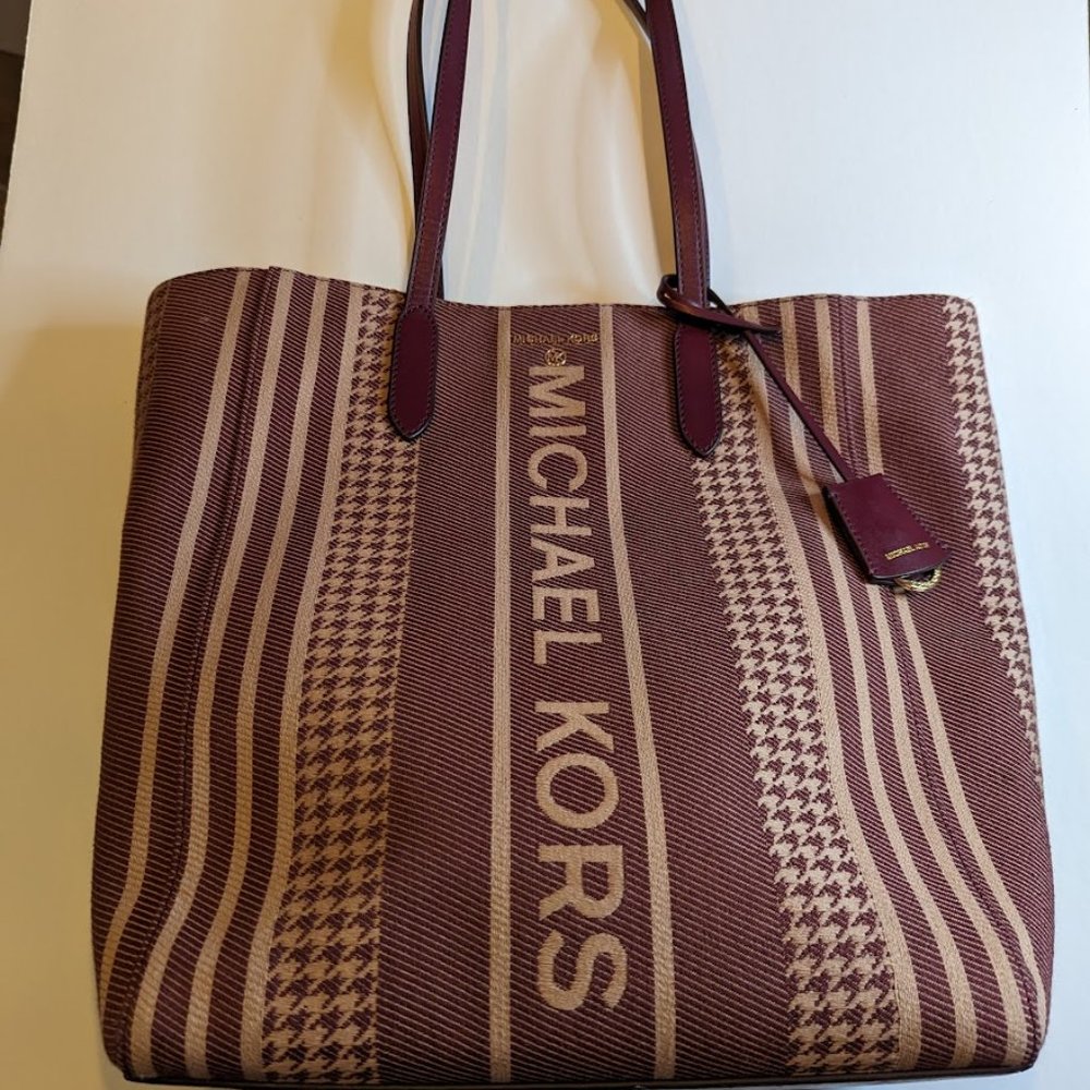 Michael Kors Plum Tote Bag with Houndstooth and Stipe Details Slightly Used